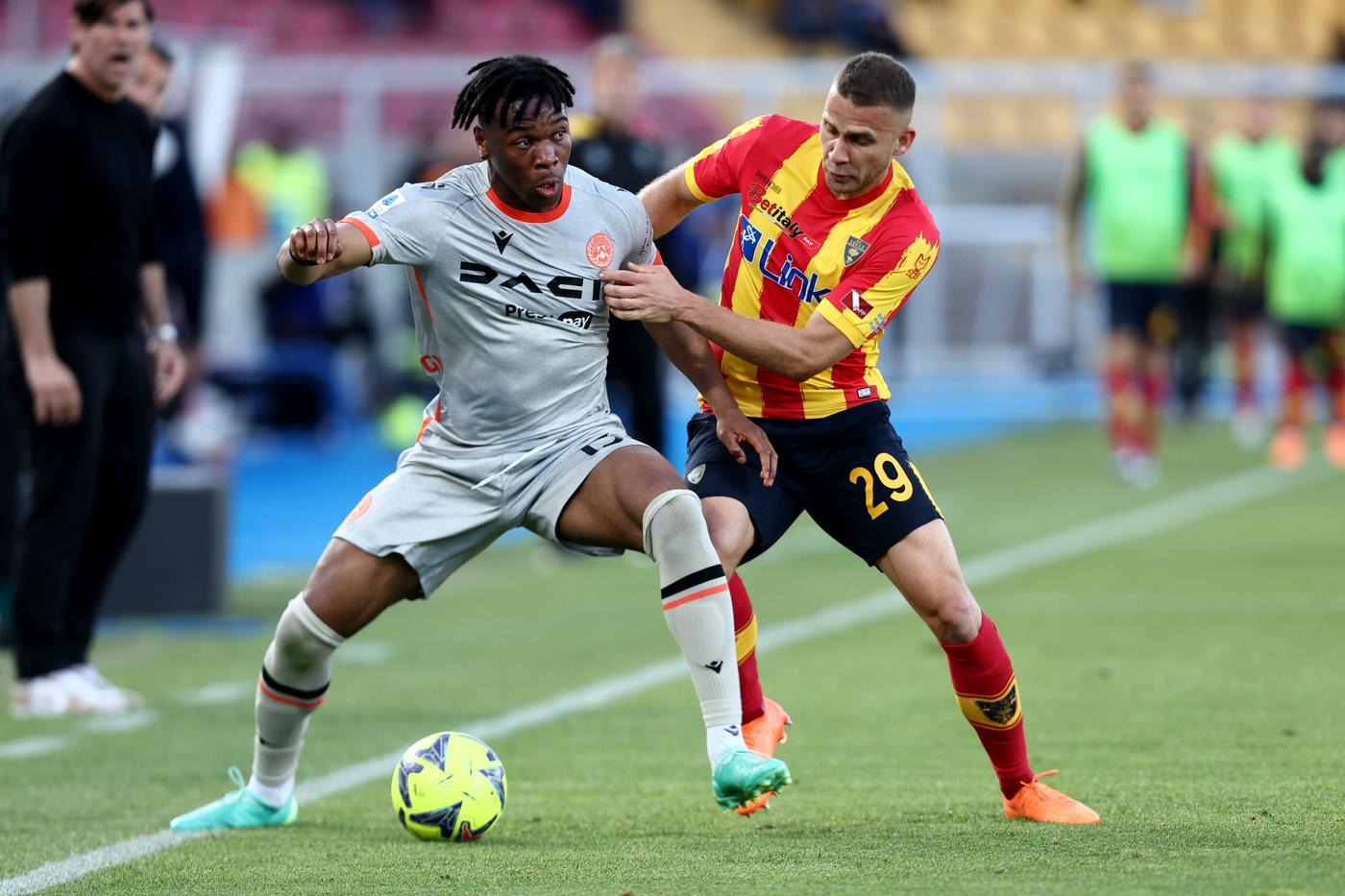 Nhận định soi kèo Lecce vs Udinese lúc 02h45 ngày 22/2/2025